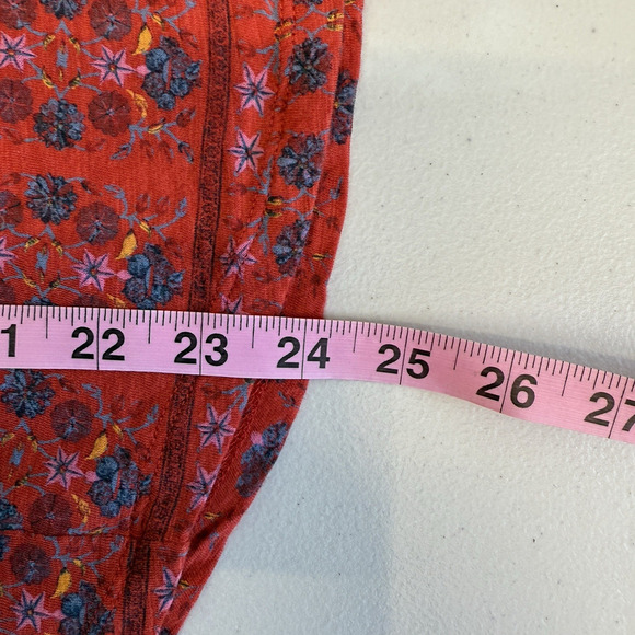 Lucky Brand Smocked Top Womens Size L Red Floral Knit Boho Western Prairie - Picture 4 of 7